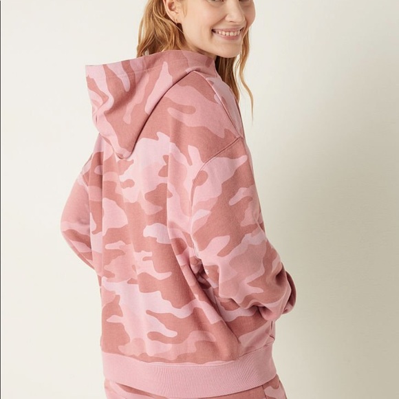 VS PINK fleece pullover in Pink camo NWT - Picture 11 of 12